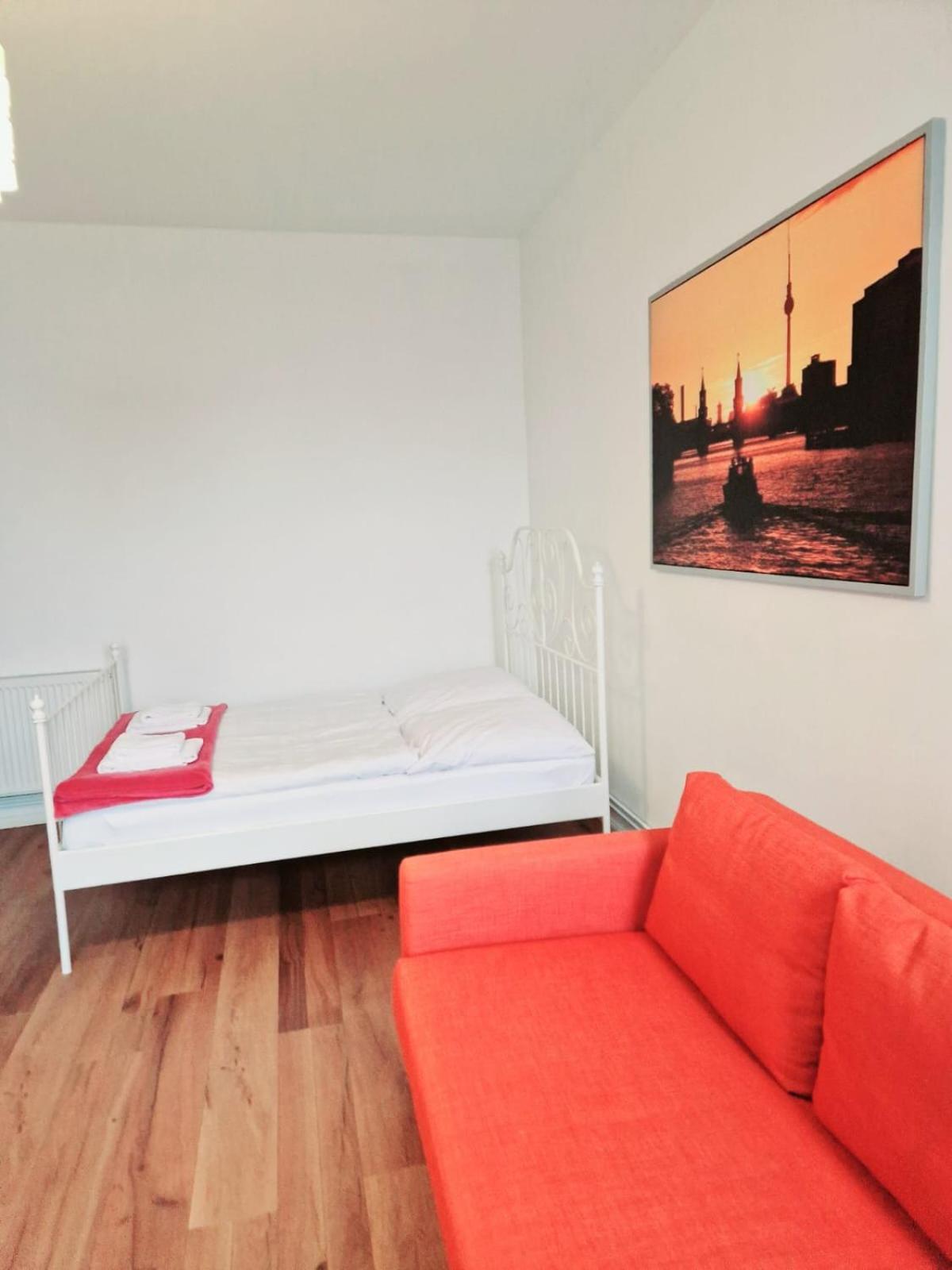 City Studio Apartment For 4, Near Sonnenallee Berlin Exterior photo