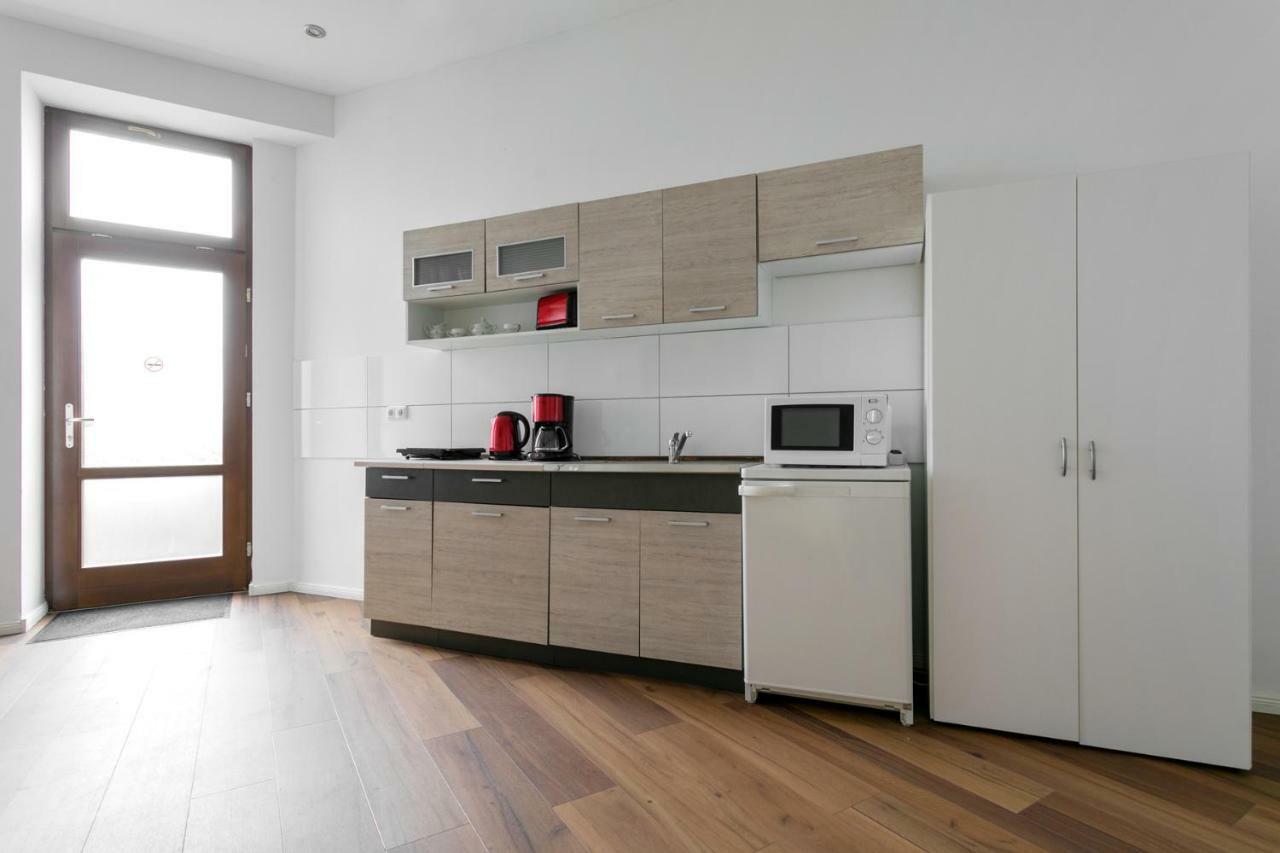 City Studio Apartment For 4, Near Sonnenallee Berlin Exterior photo